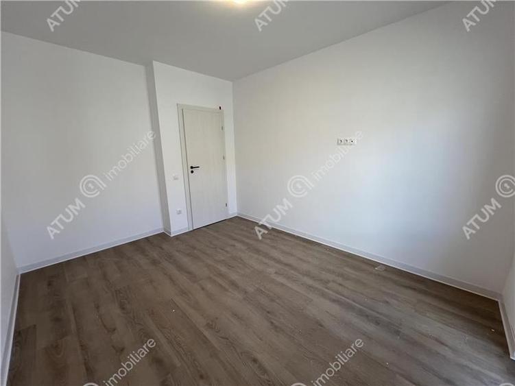 Apartament cu 3 camere 2 bai si balcon etaj 1 zona Doamna Stanca - 4