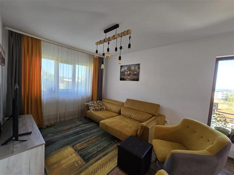 Vila cu 5 camere si 2 bai, de vanzare in Horpaz - 9