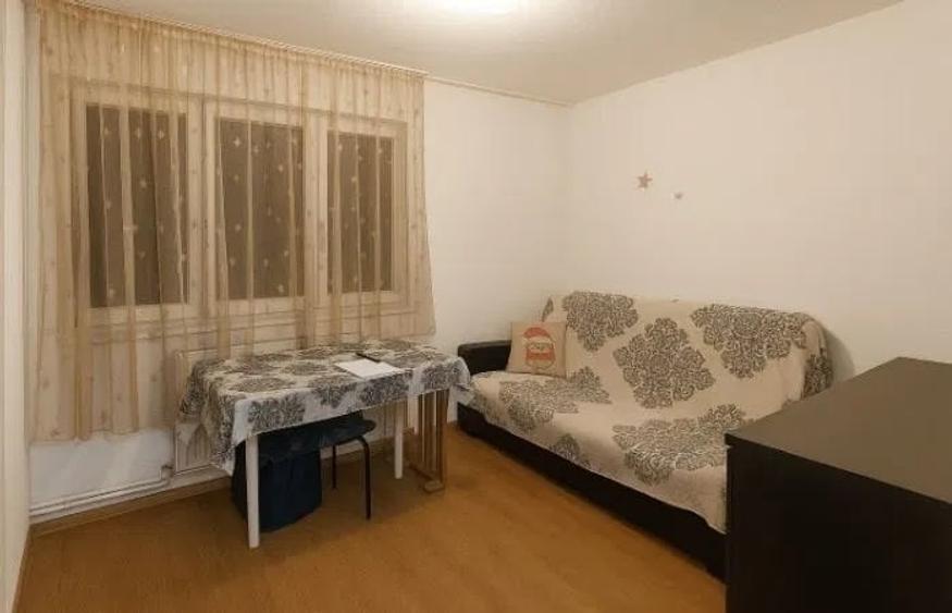 Apartament 2 -Zona Sud -  etaj 1 - 47000 euro negociabil - 2