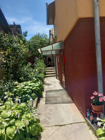 casa cu etaj ?i gradina - 1