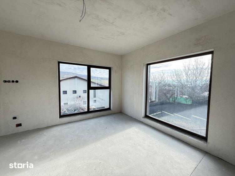 Casa cu CF de vanzare 134mp utili | Curte | Auchan - Iris | 2 garaje - 6