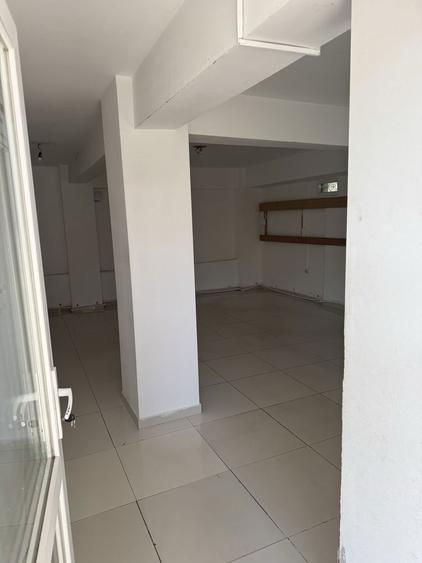 De inchiriat spatiu comercial in piata centrala din Tg jiu parter 32mp - 6