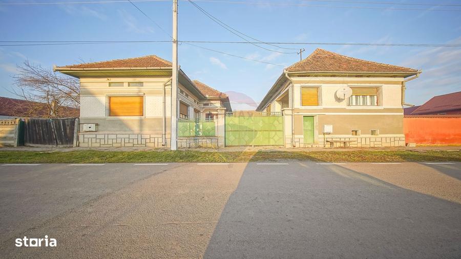 Comision 0%! 2 case Cincu, teren 2134mp, sura & curte libera - 10