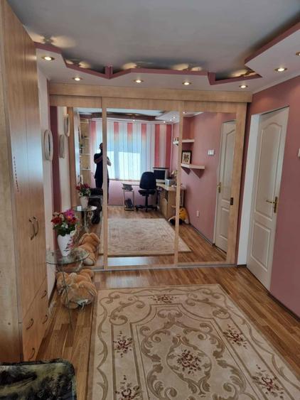 Apartament de vanzare - 1