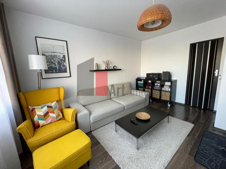 Apartament cu 2 camere decomandat în Sala Palatului