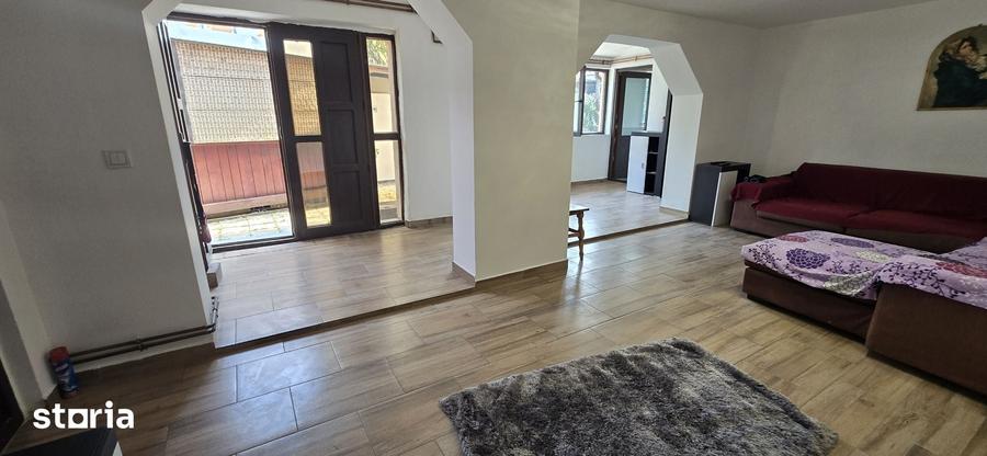 Casă cu 4 camere cu Teren 2365 Mp în Tărtășești