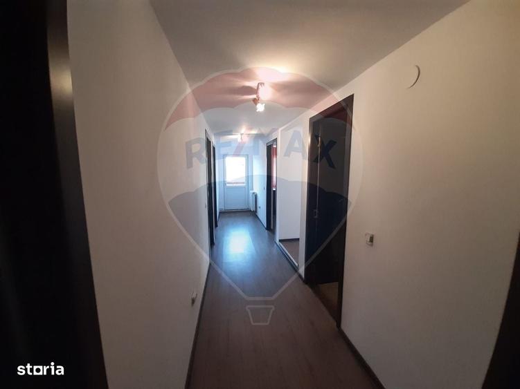 Casă cu 4 camere în Predeluț