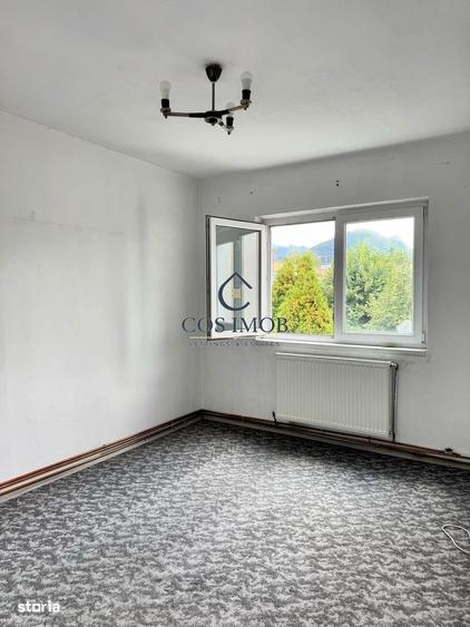 Apartament cu 4 camere în Hărmanului
