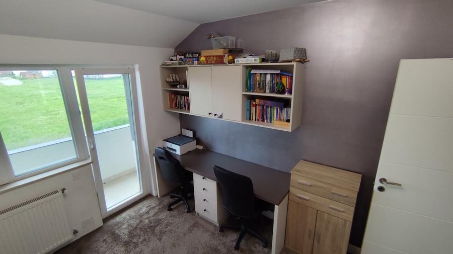 Duplex cu 5 camere cu Canalizare în Florești