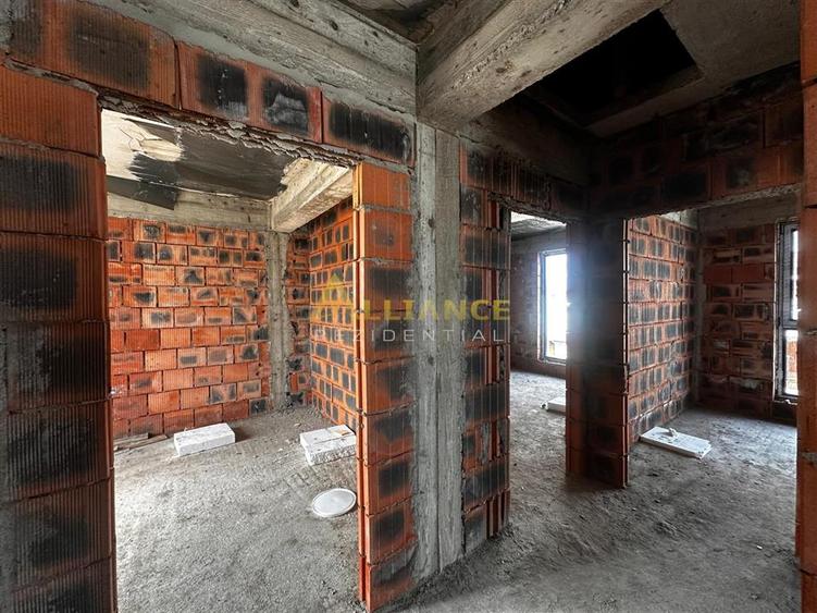 Vila individuala 5 camere ~ 3 bai ~  Teren 300 mp - 11