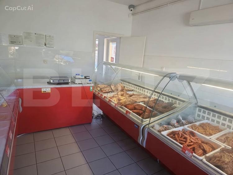 Spațiu comercial, de 320 mp, în Sărmașu