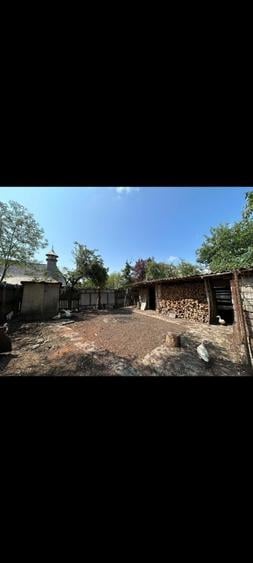 Casă cu 4 camere în Comana