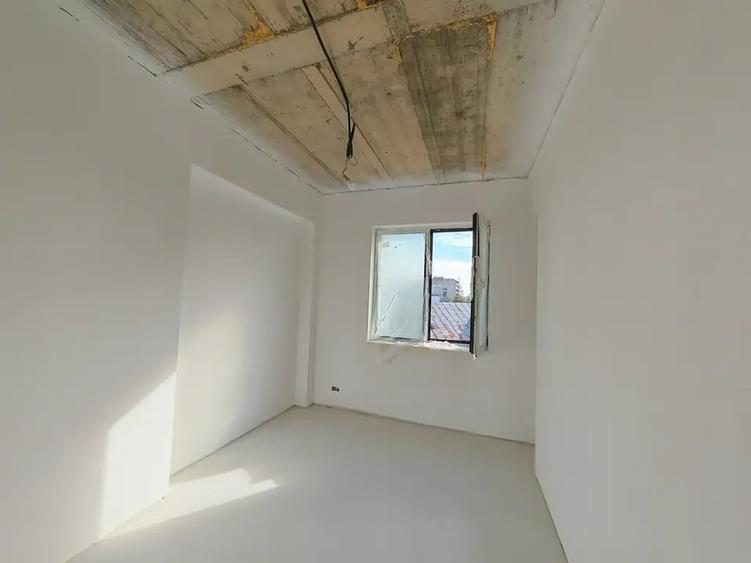 Apartament cu 3 camere decomandat în Eminescu