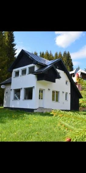 Casă cu 2 camere cu Teren 50 Mp în Piatra