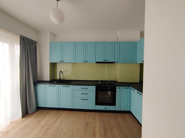 Apartament 2 camere Str. București cu parcare subterană - 2