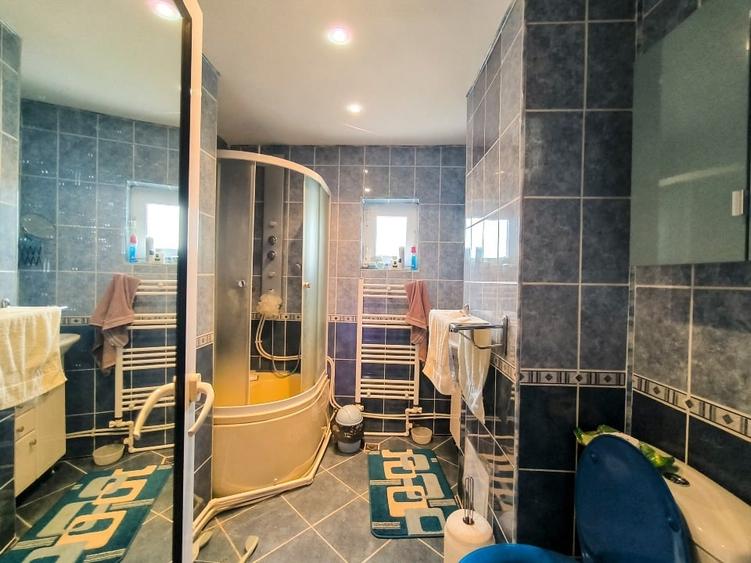 Apartament cu 3 camere decomandat, mobilat în Nord