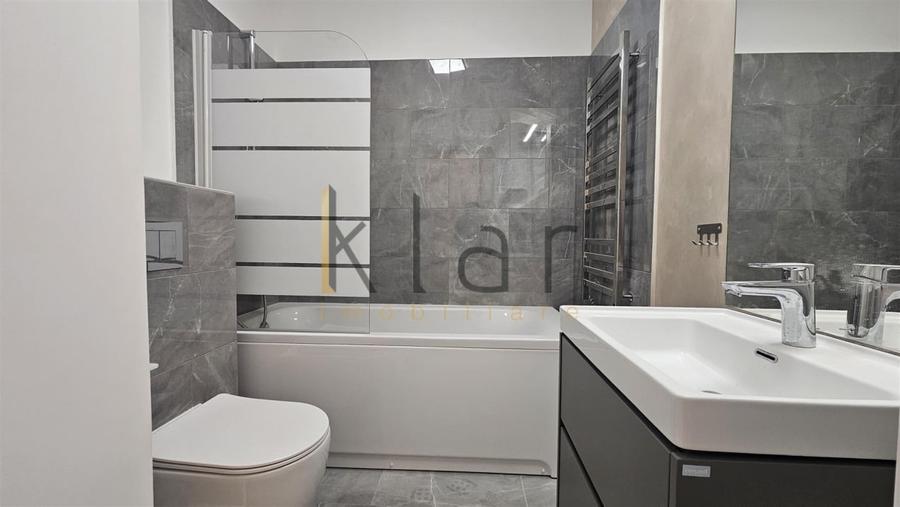 Apartament cu 3 camere semidecomandat, mobilat în Semicentral