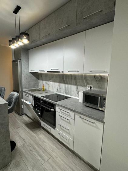 Apartament cu 2 camere decomandat în Torontalului