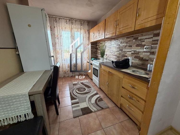 Apartament cu 2 camere decomandat, mobilat în Nufărul