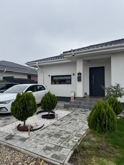 Casă cu 4 camere cu Teren 510 Mp în Balotești