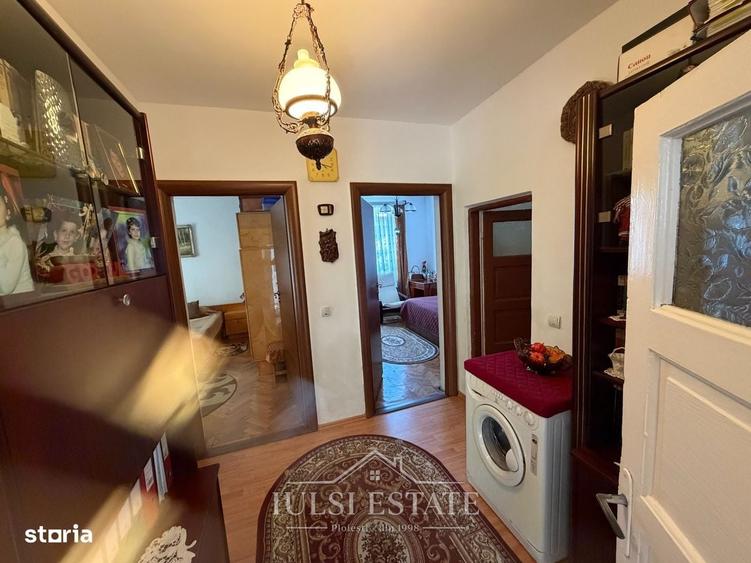 Casă cu 4 camere în Ultracentral