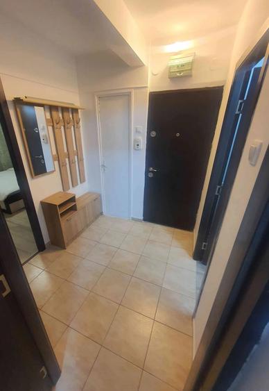 Apartament cu 2 camere decomandat în Eroii Revoluției