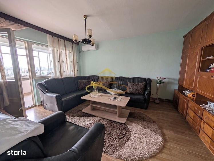 Apartament cu 3 camere decomandat în 9 Mai