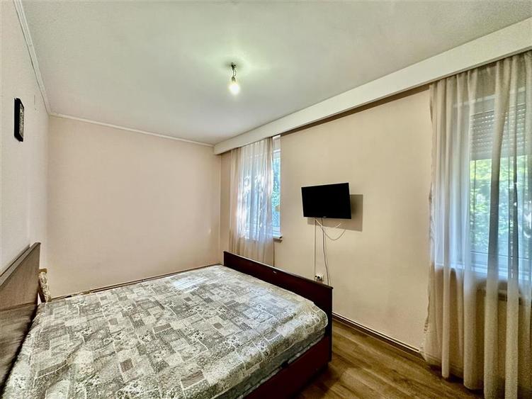 Apartament cu 3 camere decomandat în Eminescu