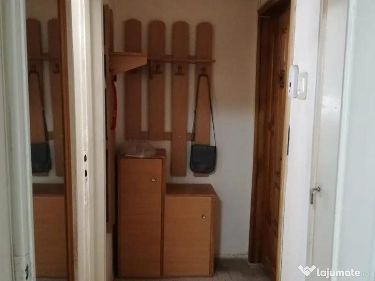 Apartament cu 2 camere semidecomandat în Mazepa 1