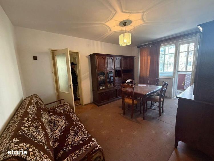 Apartament cu 2 camere semidecomandat în Decebal