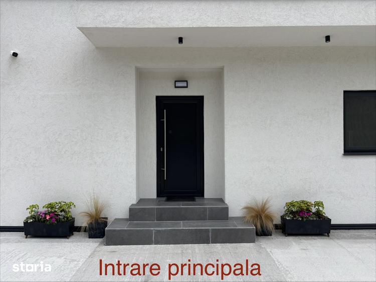 Casă cu 5 camere cu Teren 320 Mp în Traian