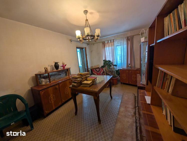 Apartament cu 3 camere decomandat în Mărășești