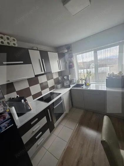 Apartament cu 2 camere renovat si mobilat - 1