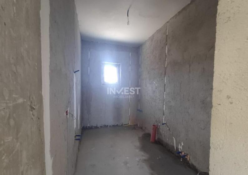 CASA INDIVIDUALA 4 CAMERE + BECI , PLACA DE BETON PESTE ETAJ - 7