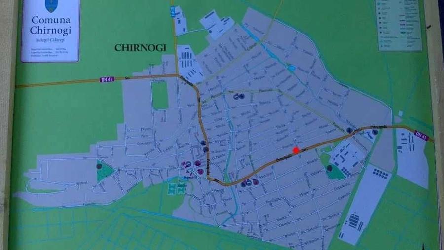 Teren de Casa-Vad Comercial 1303 m2 +300 stradal - 2