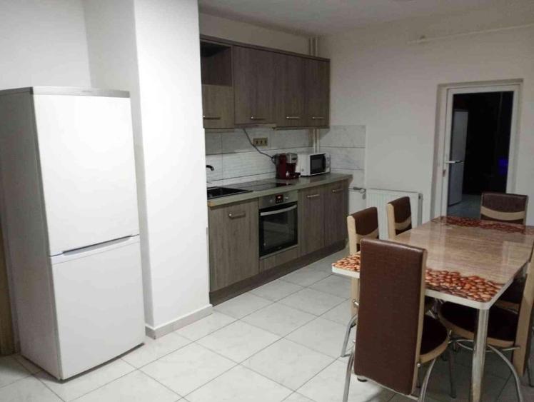 Apartament 3camere de vânzare strada  Samuil Vulcan  Beiuș,tip pb decomandat - 1