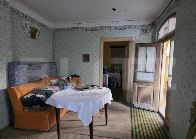 Casa de vanzare in Razvad Loca?ie Excelenta & Util - 6