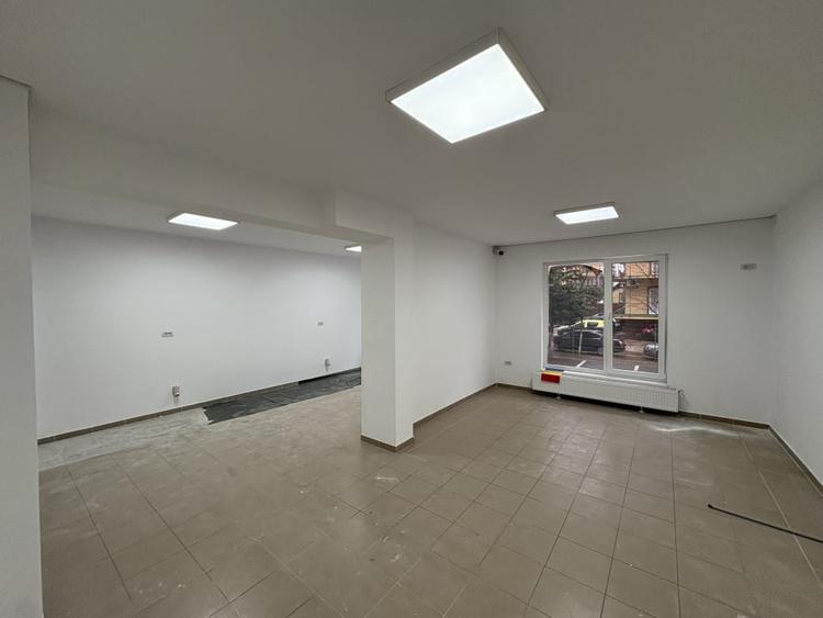 Spatiu comercial 215m Militari Residence Str Rezervelor stradal - 1