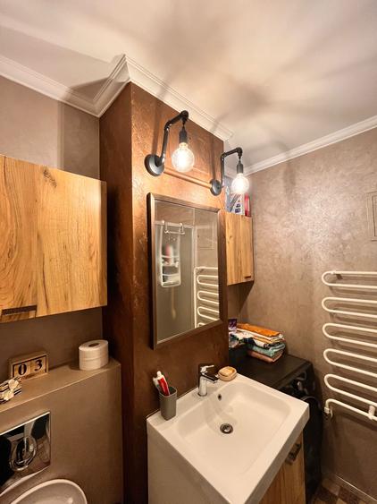 Apartament 3 camere decomandat, etaj intermediar, strada Garii - 3