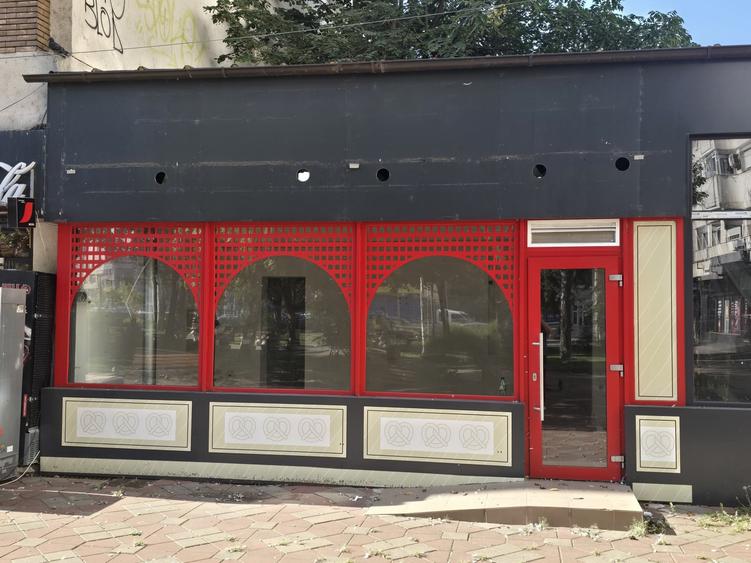 Spațiu comercial, de 42 mp, în Podu Roș