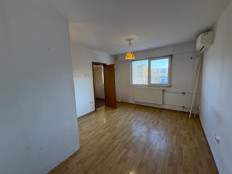 Bloc 1975 mixt - anvelopat - se poate lua prin credit - 1