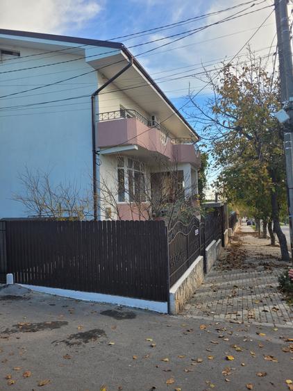 Techirghiol - centru,  vila cu potential turistic D+P+1 - 1