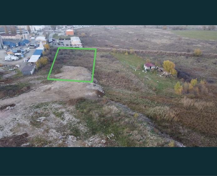 vand teren intravilan! 3000 mp zona industriala est/broscarie - 1