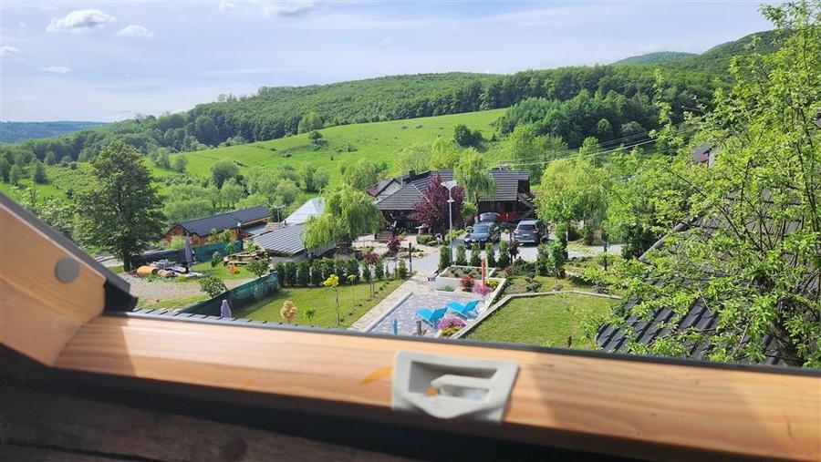 Casa Traditionala din lemn, in Bucovina! Zona Turistica - Cacica! - 2