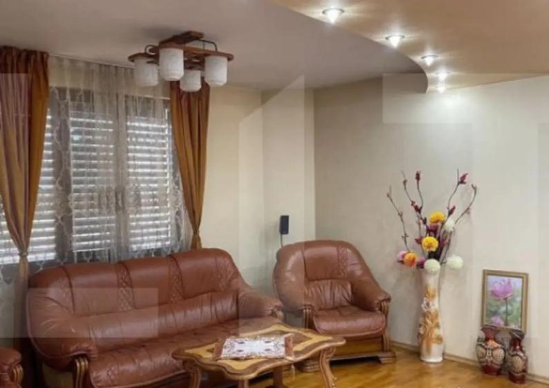 Casa premium, zona centrala, 224 mp utili s 500 mp teren - 1