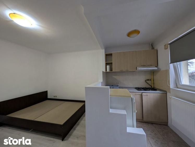 Garsoniera la etajul 1, in bloc renovat, cu lift - 7