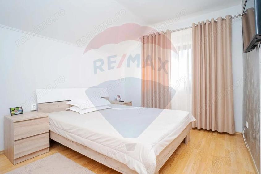 Casa / Vila cu 5 camere de vanzare in zona Central - 12