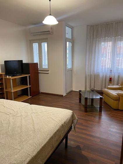 Inchiriez garsoniera decomandata - 6