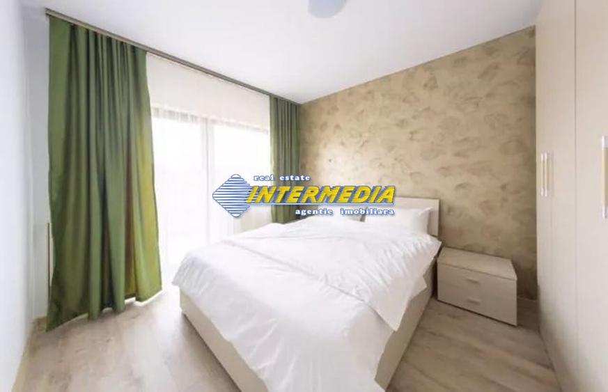 Apartament cu 3 camere de inchiriat Bloc Nou Cetate mobilat si utilat nou - 1