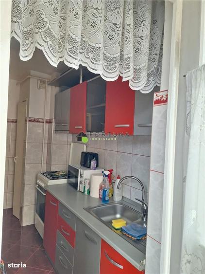 Apartament de 2 camere, mobilat si utilat, zona Astra - 4